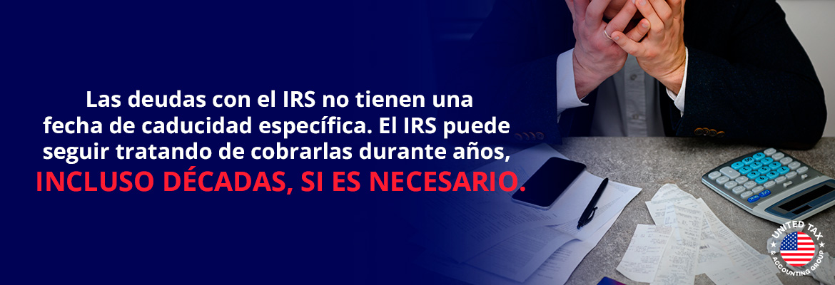Hombre Preocupado por Deudas con el IRS en Estados Unidos